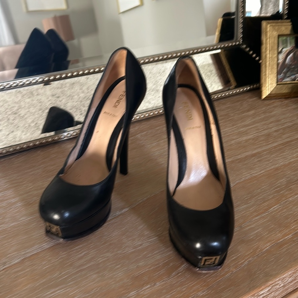 Black fendi platform pumps